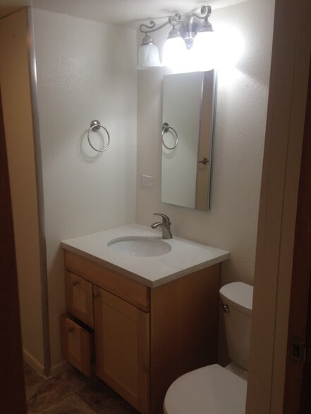 Building Photo - 622 Nickey Way