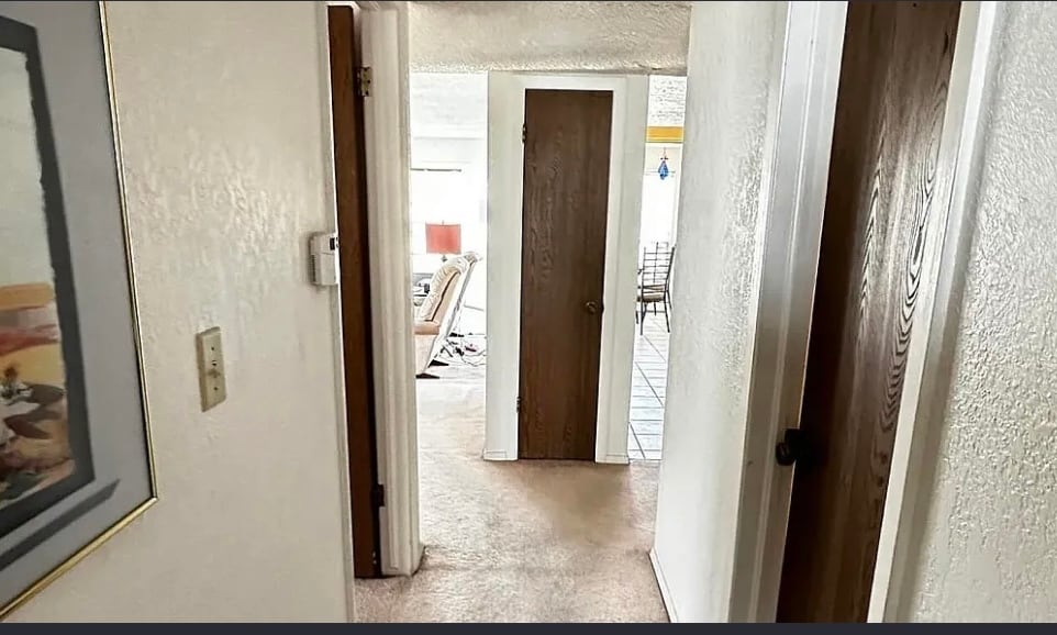 Building Photo - 1605 Common Dr