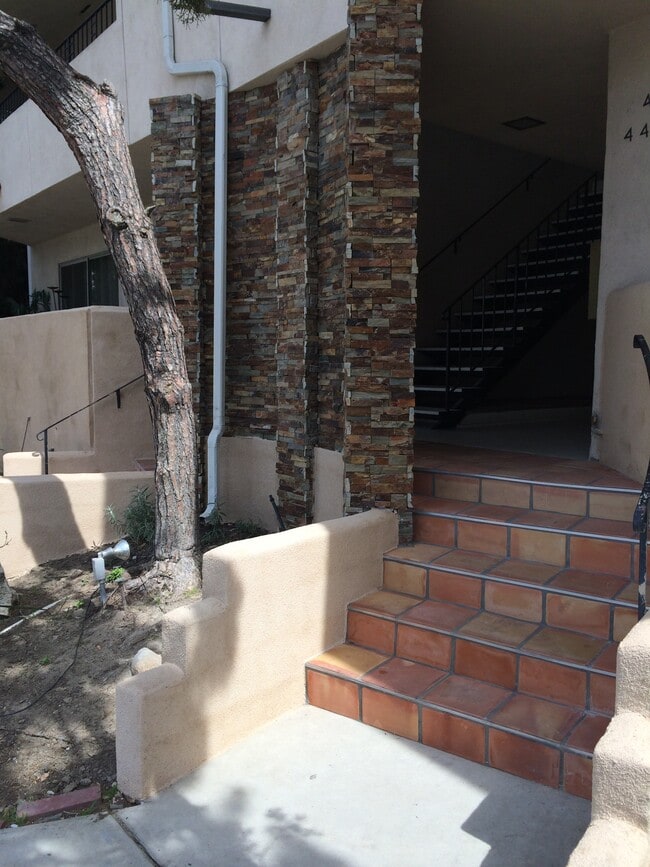 Building Photo - 4424 Cartwright Ave