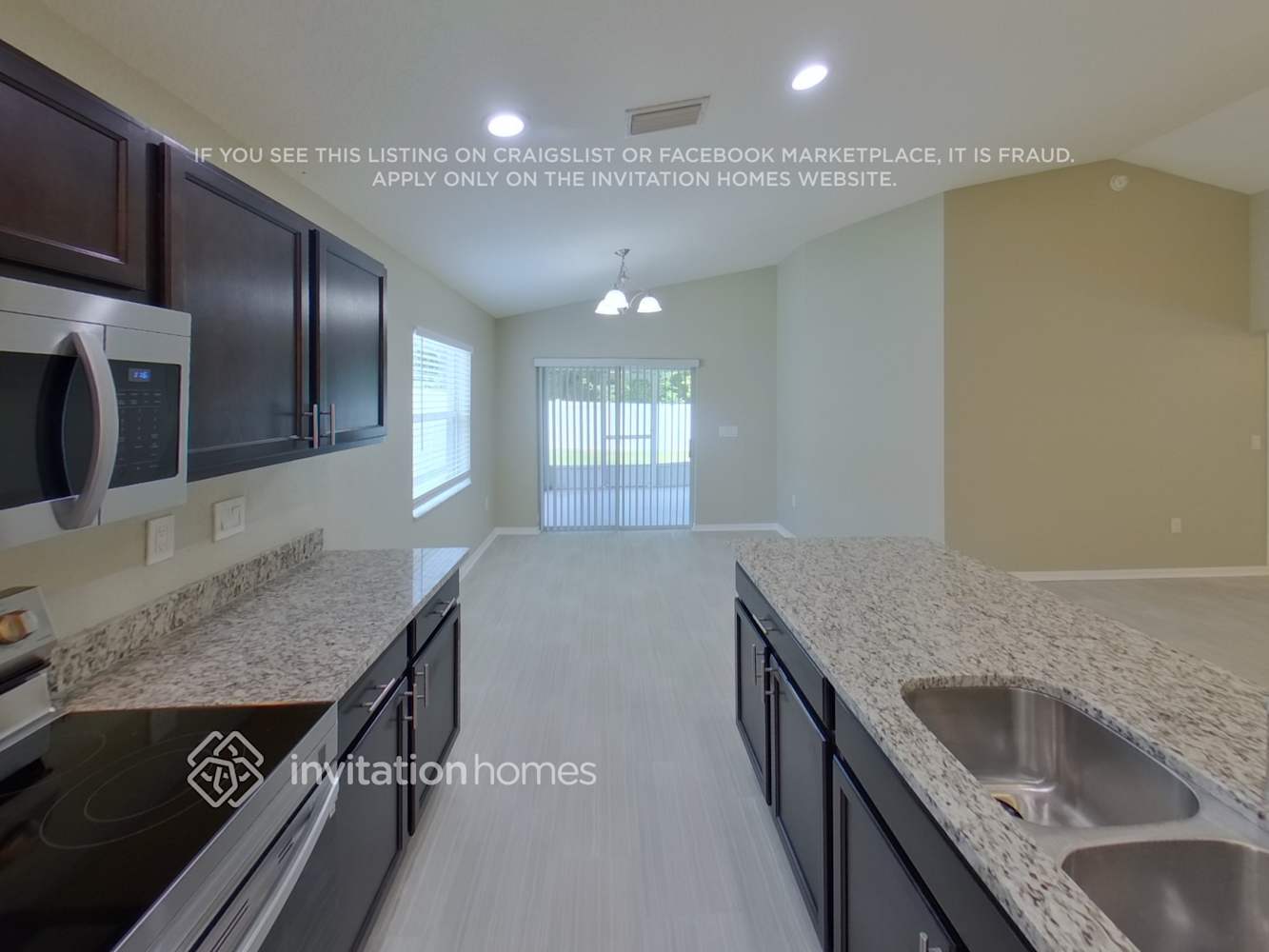 Building Photo - 7958 Chestnut View Dr