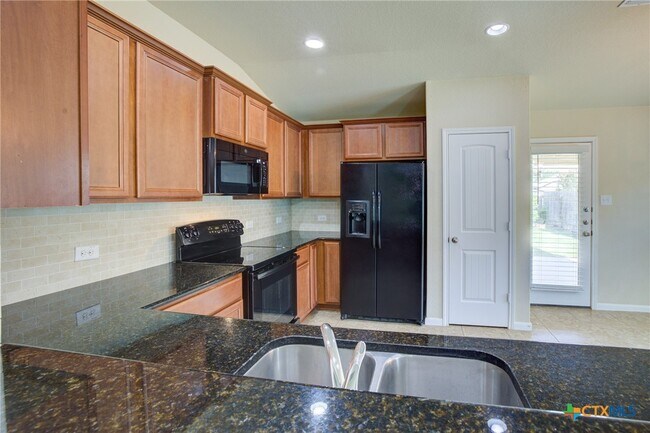 Building Photo - 775 Spectrum Dr