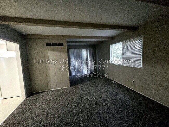 Building Photo - 1012 Forestwood Dr