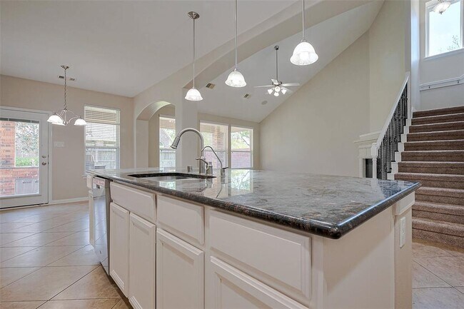 Building Photo - 5627 Granite Falls Ln