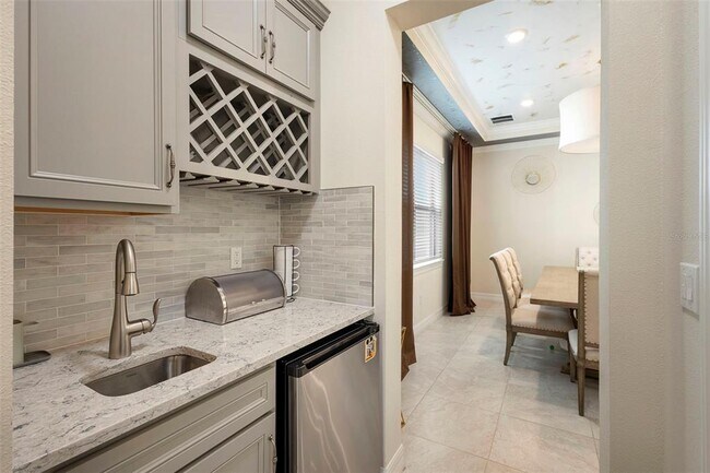 Building Photo - 8000 Leaf Grv Cir