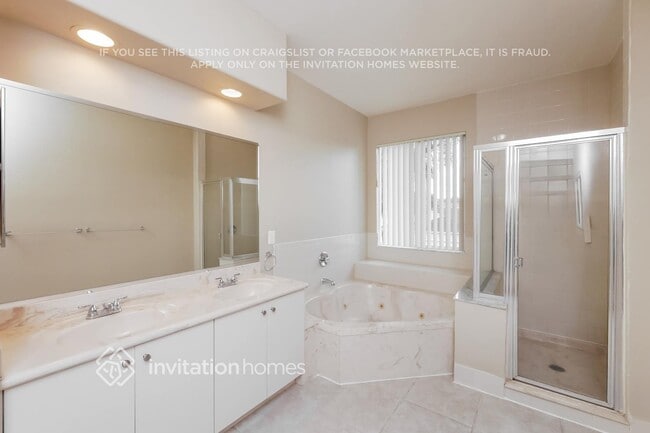 Building Photo - 7765 NW 19th Ct