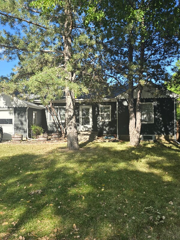 Primary Photo - 2615 Silver Blvd