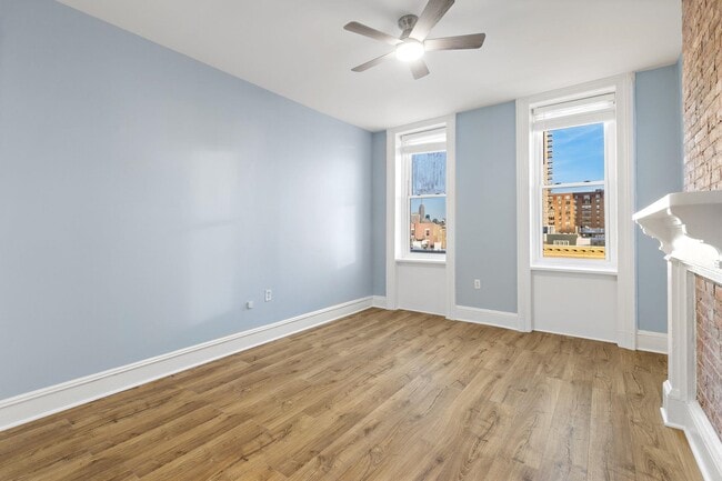 Building Photo - 322 Washington St