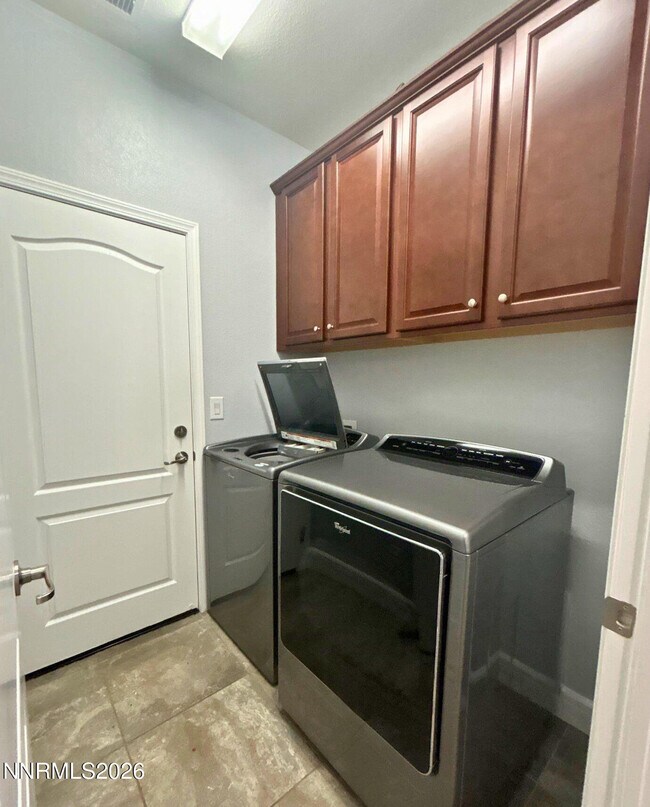 Building Photo - 10131 Mesa Cortona Dr