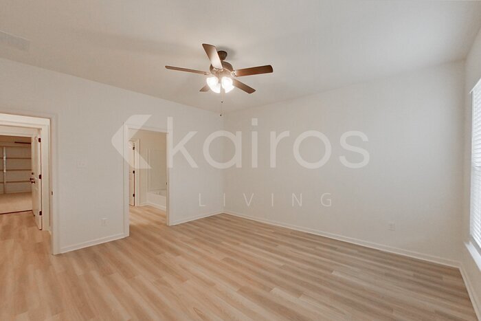 Building Photo - 205 Salvat Dr