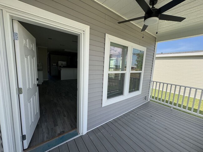 Building Photo - 1642 Voyager Dr