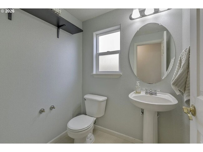 Building Photo - 4729 SE Montego Dr