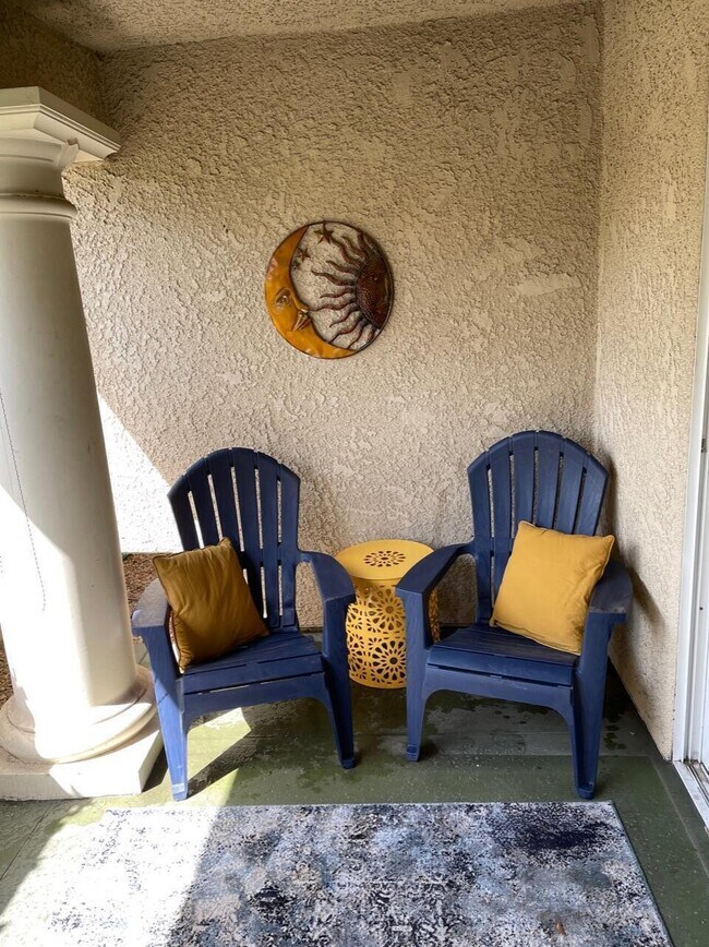 Building Photo - 2700 Lawrence Crossley Rd