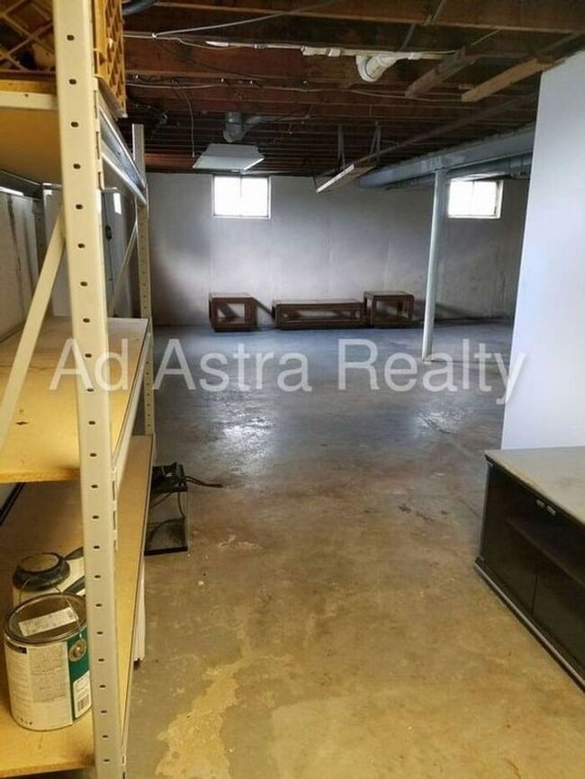 Building Photo - Very Nice 3 Bedroom 1 Bath Home in KCMO-Available in MAY!!