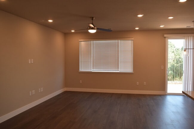 Building Photo - 3652 Ramhorn Rdg Dr