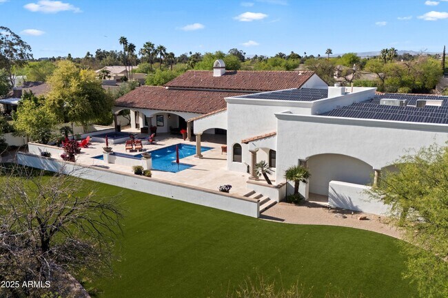 Building Photo - 8515 E Sutton Dr