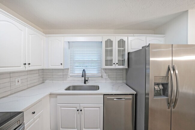 Building Photo - 1769 Hammond Woods Cir SW