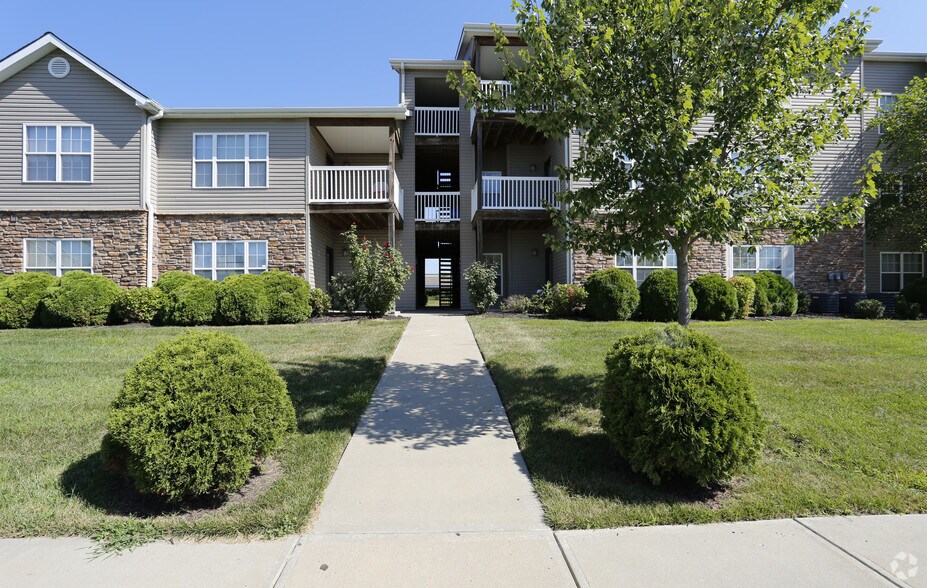 The Orchards 16301 E 48th Ter Kansas City MO 64136 Apartment Finder