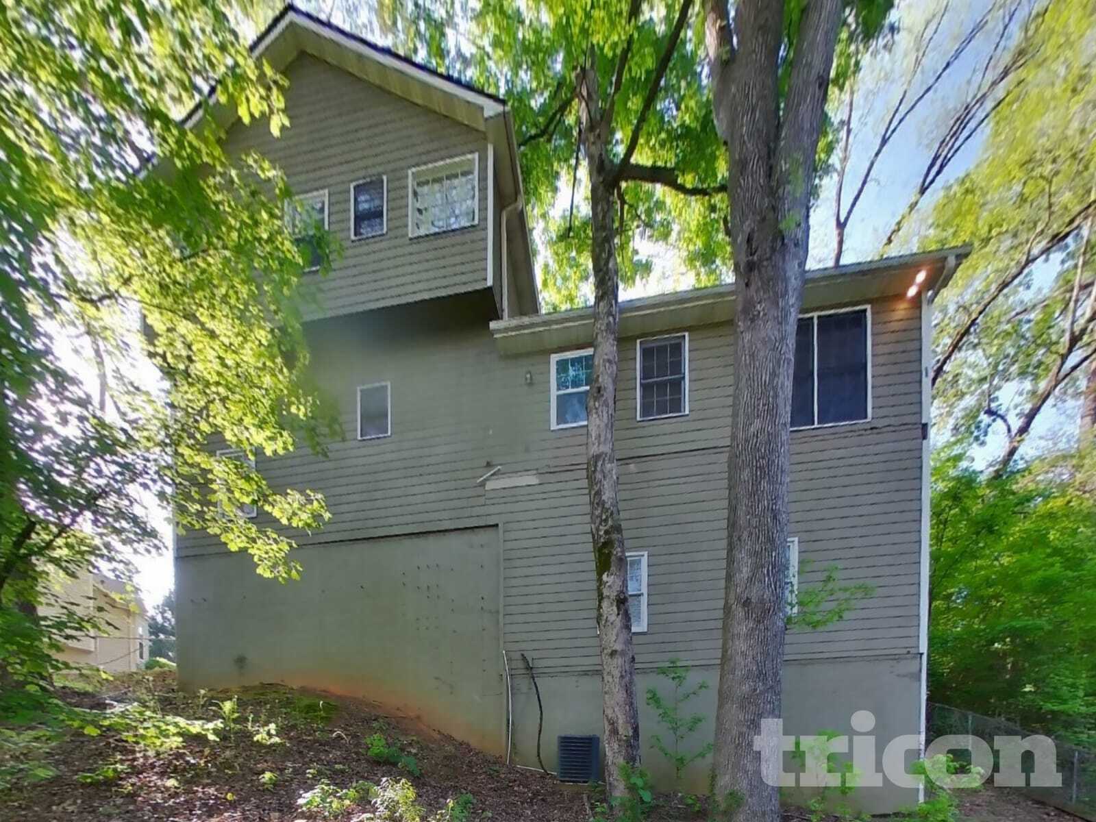 Building Photo - 891 Old Farm Walk