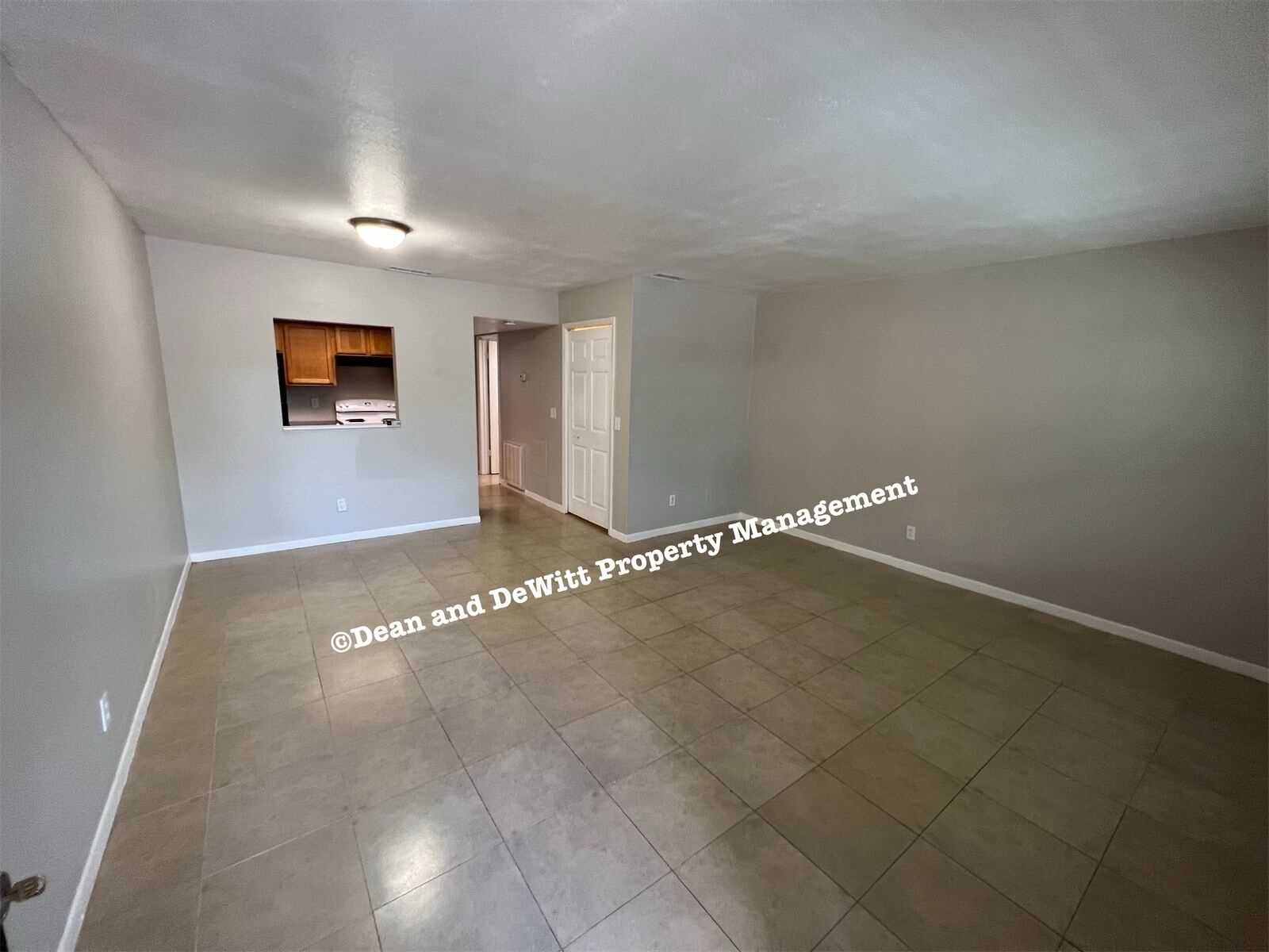 Building Photo - 1 Bed/1 Bath - Unit 207