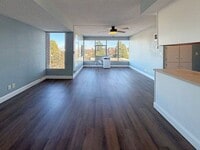 Building Photo - 1313 Lincoln St