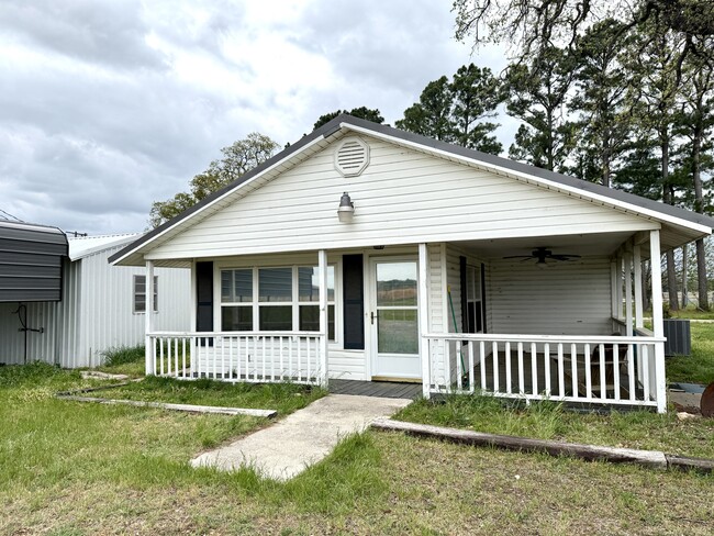 Building Photo - 52 Landmark Rd