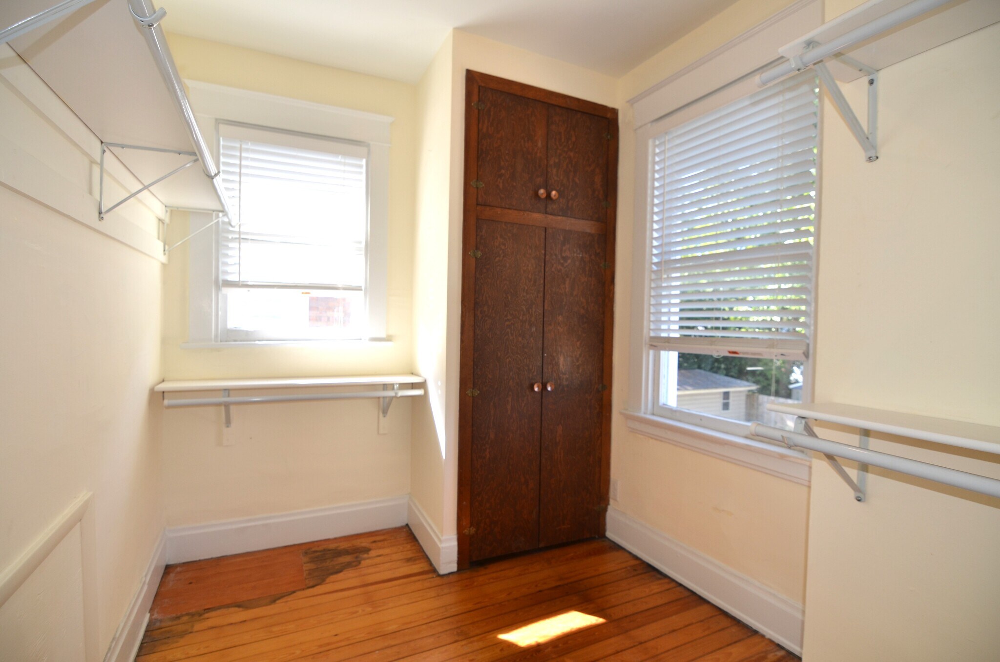 Building Photo - 2748 Markbreit Ave