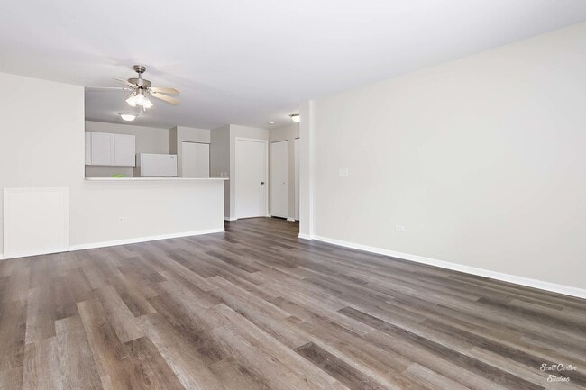 Building Photo - 1303 Silverstone Dr