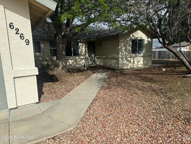 Building Photo - 6269 N Little Papoose Dr