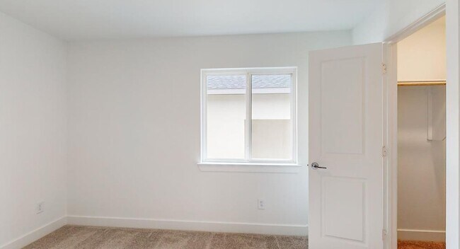 Building Photo - 21623 Lampeter River Ln
