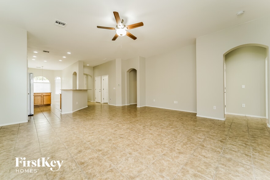 Building Photo - 12891 Westminster Dr