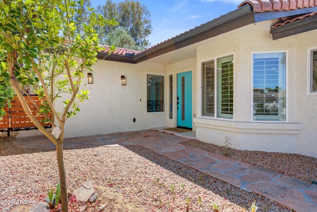 Building Photo - 6863 E Kelton Ln