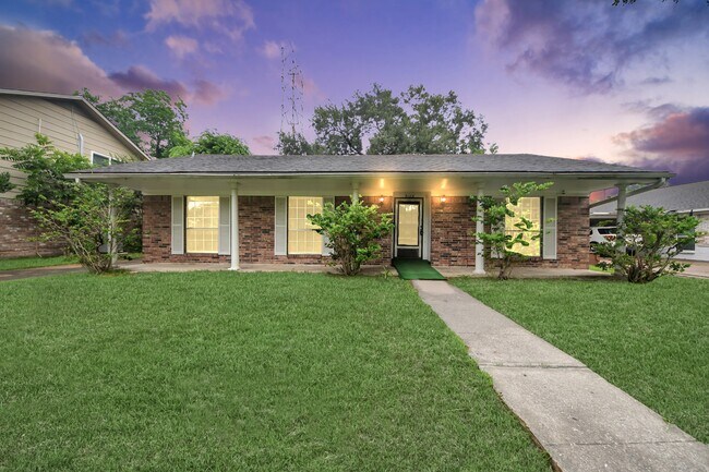 Building Photo - 9126 Willow Meadow Dr