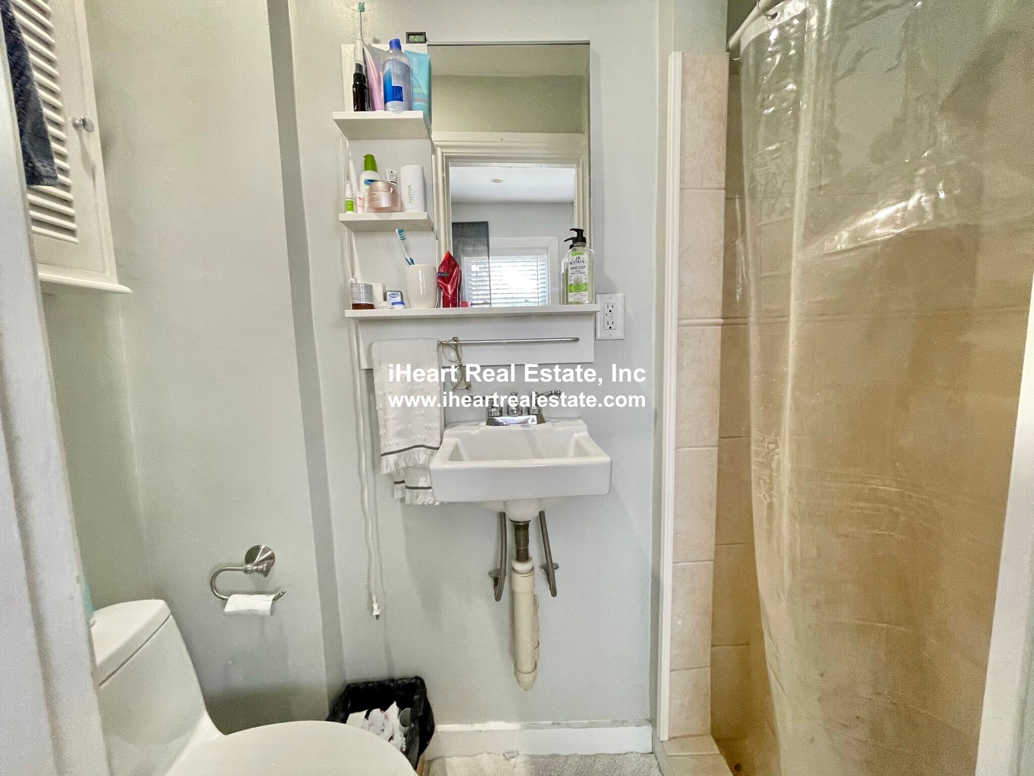 Building Photo - 57 Dwight St