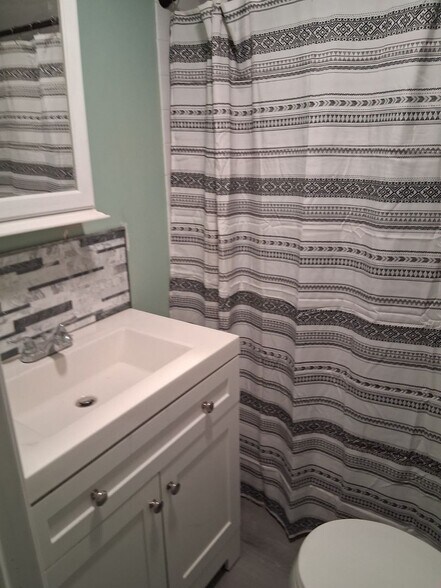 Building Photo - 775 Knotty Oak Rd