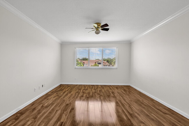 Building Photo - 12571 NW 57th Ct