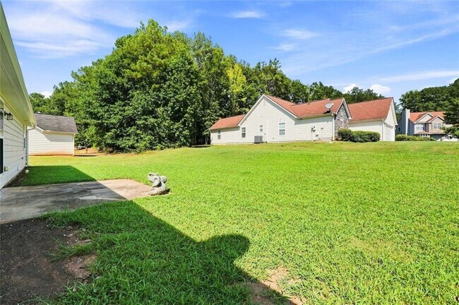 Building Photo - 465 Camella Cir