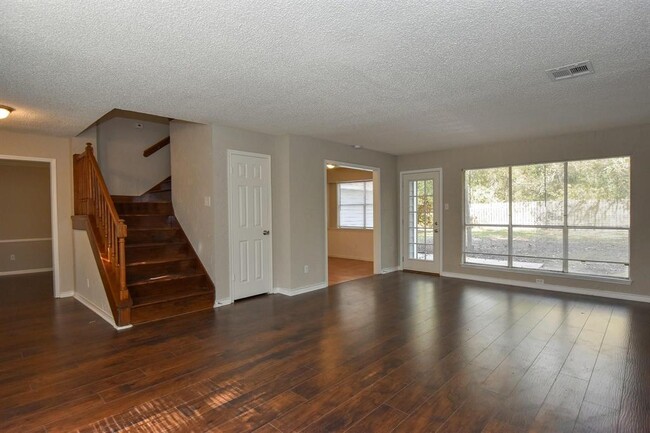 Building Photo - 1831 Willow Point Dr