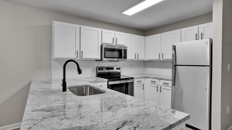 Primary Photo - LYNX Gate City