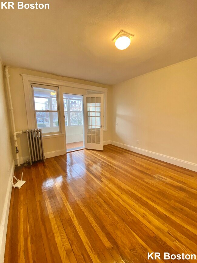 Building Photo - 1662 Commonwealth Ave