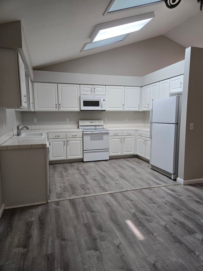 Building Photo - 1028 Aspen Grove Cir
