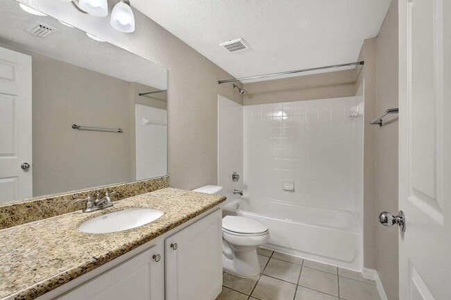 Building Photo - 15155 Michelangelo Blvd