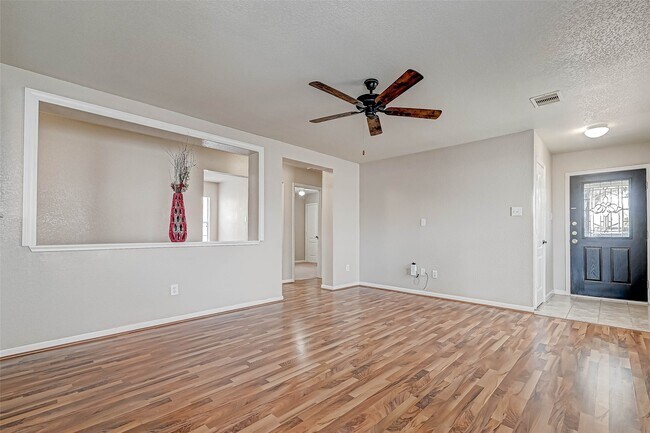 Building Photo - 22138 Orchard Dale Dr