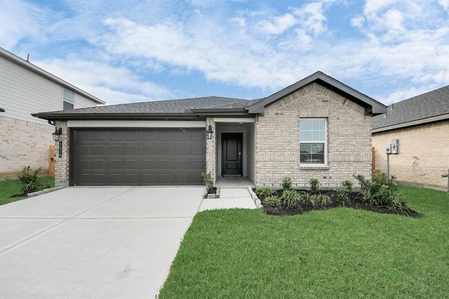 Primary Photo - 5038 Balcolm Dr