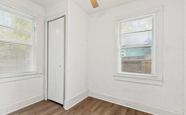 Building Photo - 298 Osceola St