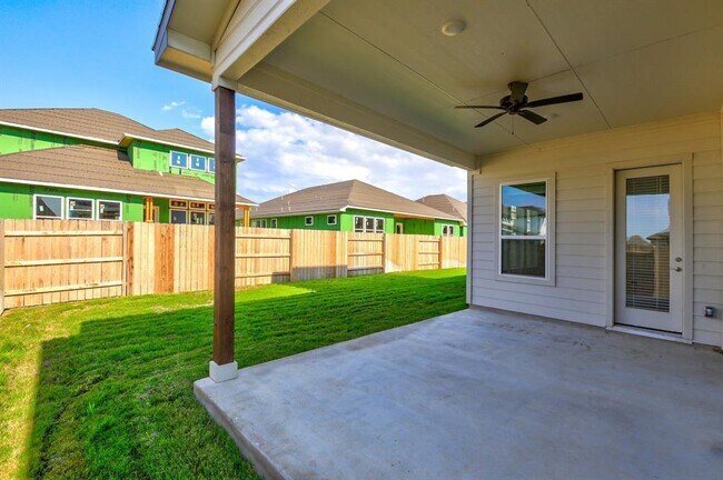 Building Photo - 20028 Crested Caracara Ln