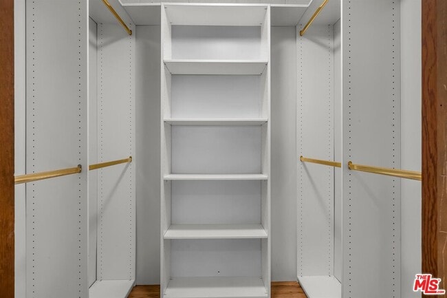 Building Photo - 535 Crater Camp Dr