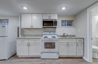Building Photo - 85 Woodland Ave