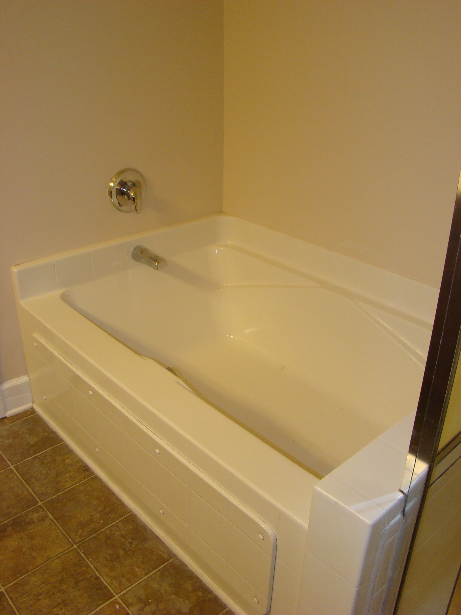 Master Bedroom - Bathroom - 8401 Callabee Way