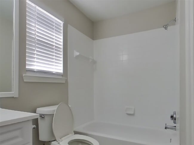 Building Photo - 3155 Boynton Dr