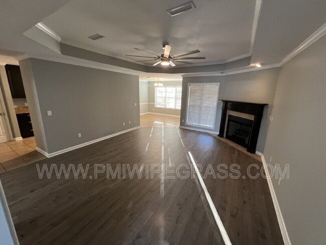 Building Photo - 267 Maree Dr